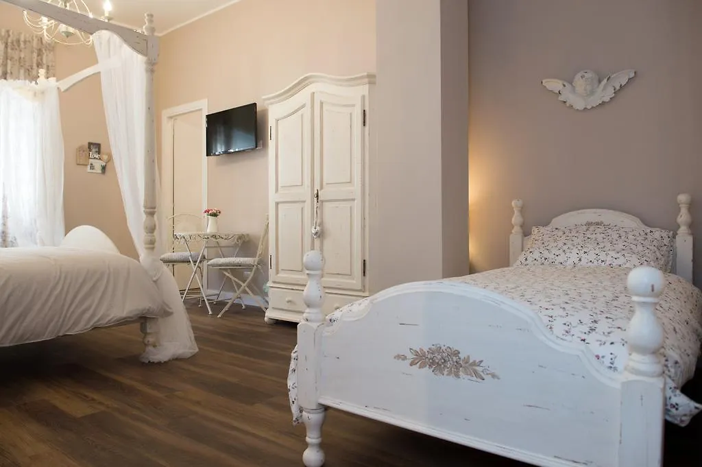 Magnolia St.Peter's Suites Roma 2*,